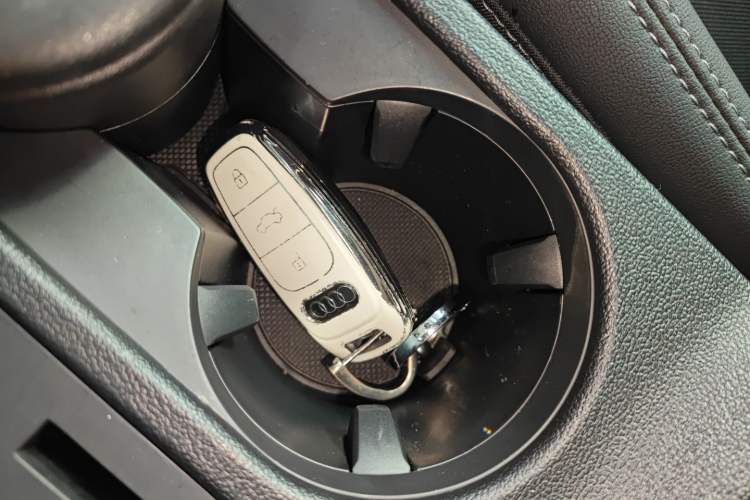 Used Audi A3 2022 A3L Limousine 35 TFSI Fashion Sport Model Vehicle Key