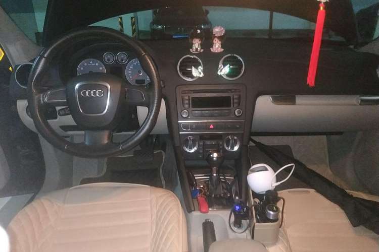Used Audi A3 2010 Sportback 1.8T Luxury Model Center Console
