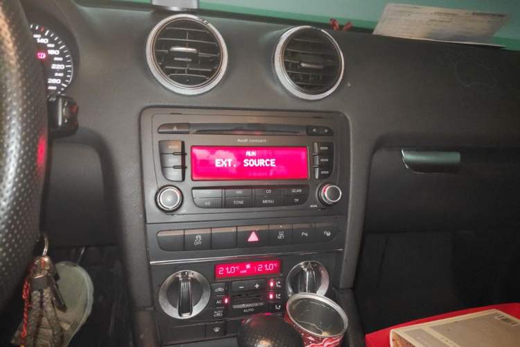 Used Audi A3 2010 Sportback 1.8T Luxury Model Audio And AC Panel