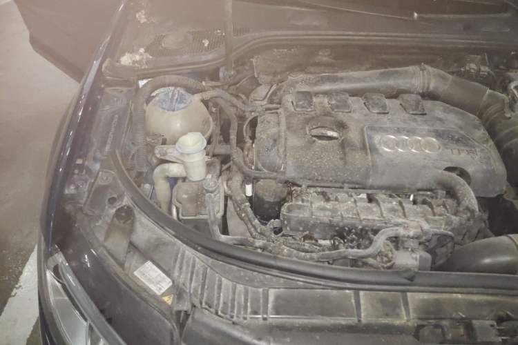 Used Audi A3 2010 Sportback 1.8T Luxury Model Engine Bay Right