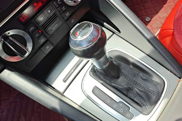 Used Audi A3 2010 Sportback 1.8T Luxury Model Gear Lever