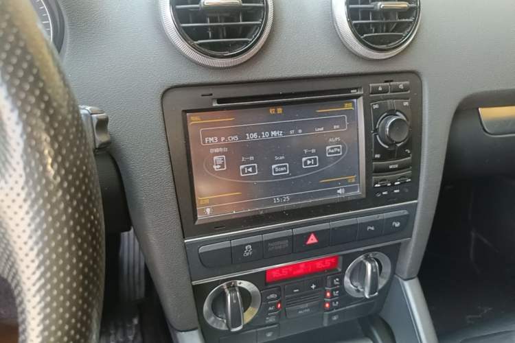 Used Audi A3 2010 Sportback 1.8T Luxury Model Audio And AC Panel