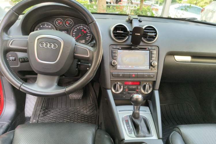 Used Audi A3 2010 Sportback 1.8T Luxury Model Center Console