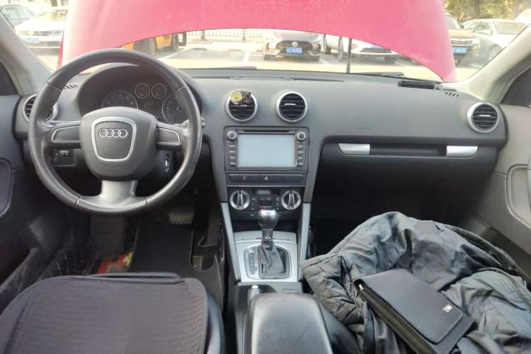 Used Audi A3 2010 Sportback 1.4T Comfort Model Center Console