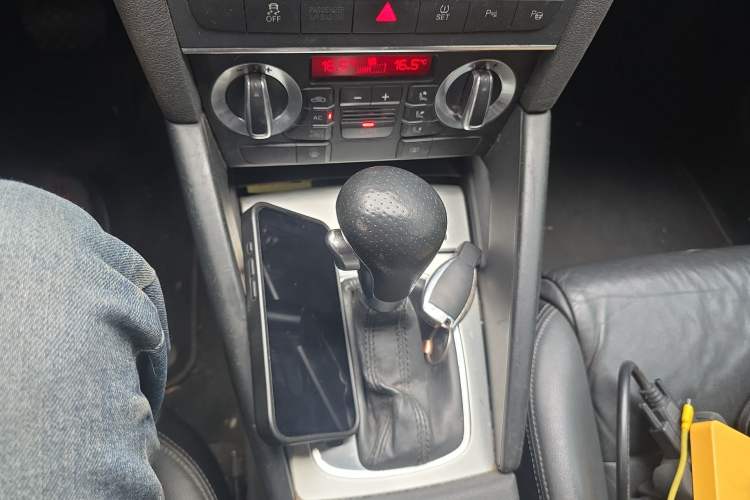 Used Audi A3 2010 Sportback 1.8T Luxury Model Gear Lever