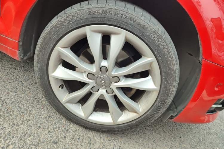 Used Audi A3 2010 Sportback 1.4T Luxury Model Right Front Wheel Hub