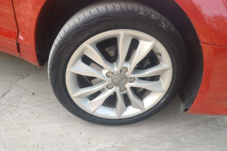 Used Audi A3 2010 Sportback 1.8T Luxury Model Right Front Wheel Hub