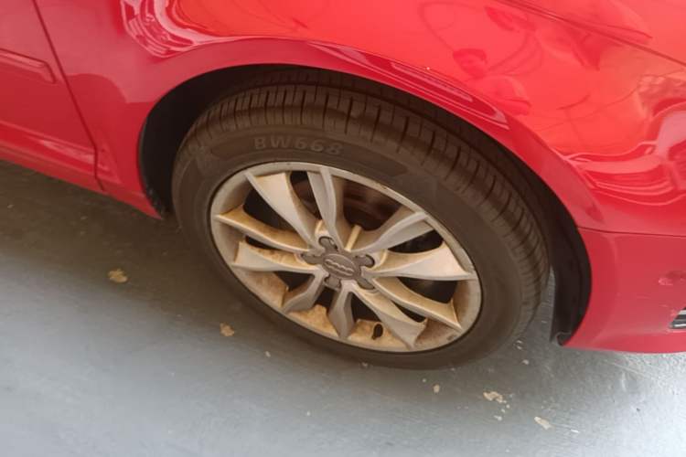 Used Audi A3 2010 Sportback 1.8T Luxury Model Right Front Wheel Hub