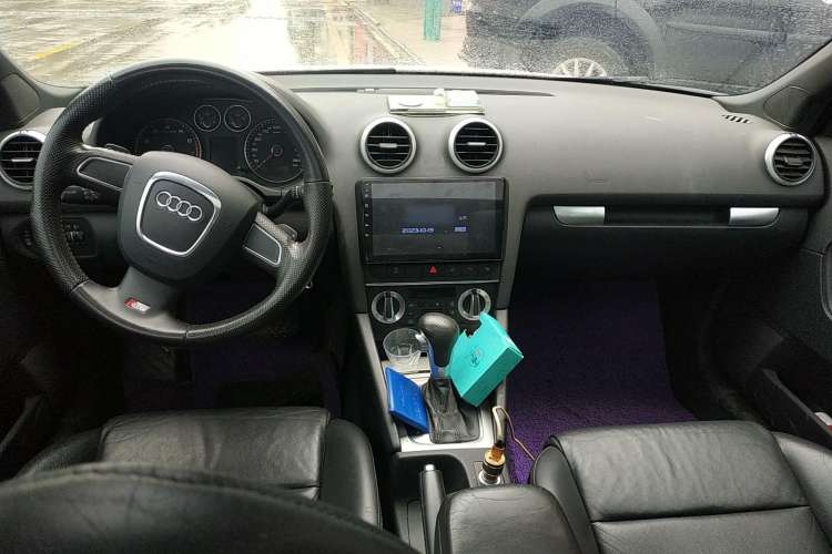 Used Audi A3 2010 Sportback 1.8T Luxury Model Center Console