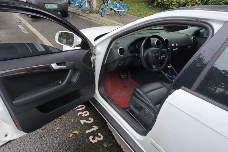 Used Audi A3 2010 Sportback 1.8T Prestige Edition Driver Seat