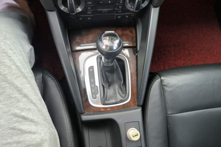 Used Audi A3 2010 Sportback 1.8T Prestige Edition Gear Lever
