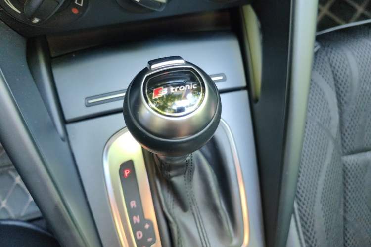 Used Audi A3  Gear Lever