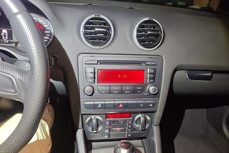 Used Audi A3 2012 Sportback 1.8T Luxury Model Audio And AC Panel