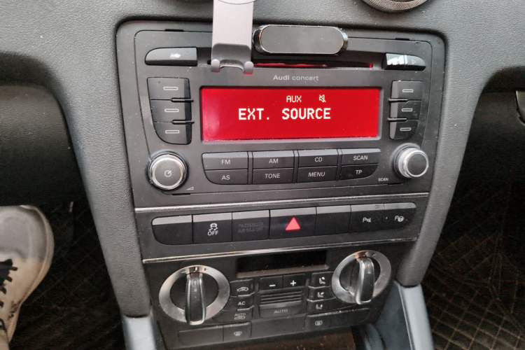 Used Audi A3 2012 Sportback 1.4T Luxury Model Audio And AC Panel
