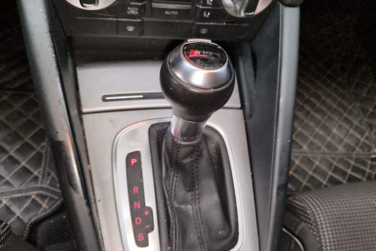 Used Audi A3 2012 Sportback 1.4T Luxury Model Gear Lever