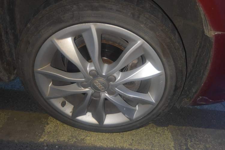Used Audi A3 2012 Sportback 1.4T Comfort Model Right Front Wheel Hub