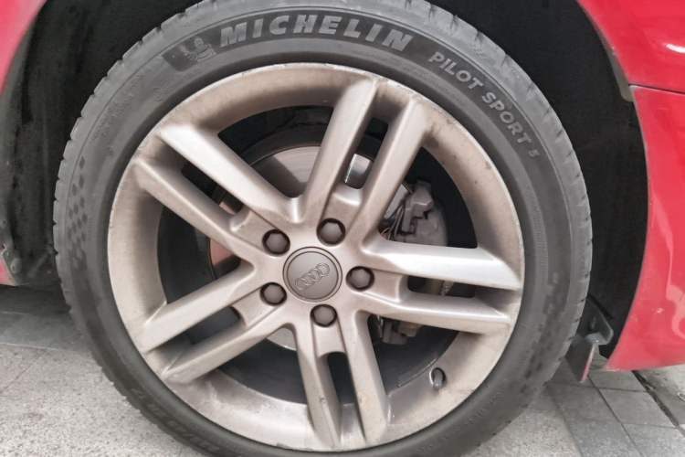 Used Audi A3 2012 Sportback 1.4T Luxury Model Right Front Wheel Hub