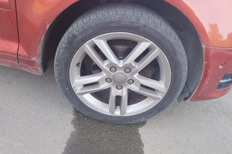 Used Audi A3 2012 Sportback 1.4T Luxury Model Right Front Wheel Hub
