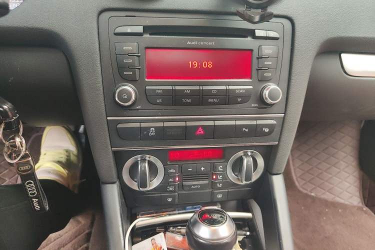 Used Audi A3 2012 Sportback 1.8T Luxury Model Audio And AC Panel