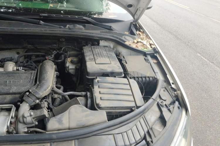 Used Audi A3 2012 Sportback 1.4T Technology Model Engine Bay Left