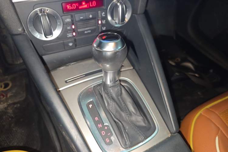 Used Audi A3 2012 Sportback 1.4T Comfort Model Gear Lever