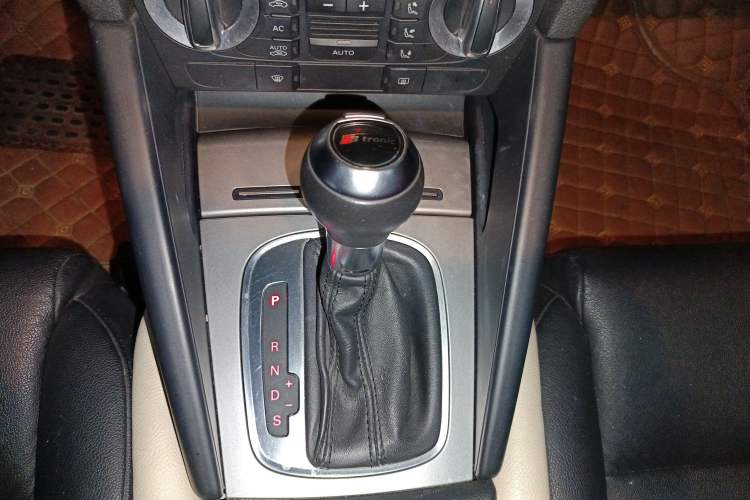 Used Audi A3 2012 Sportback 1.4T Comfort Model Gear Lever