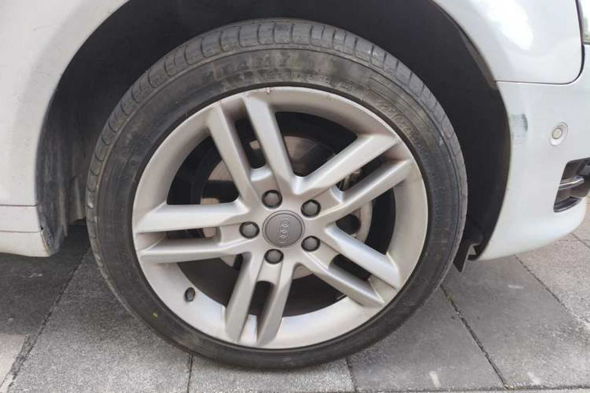 Used Audi A3 2012 Sportback 1.8T Luxury Model Right Front Wheel Hub