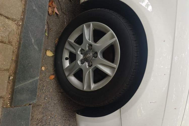 Used Audi A3 2012 Sportback 1.4T Technology Model Right Front Wheel Hub