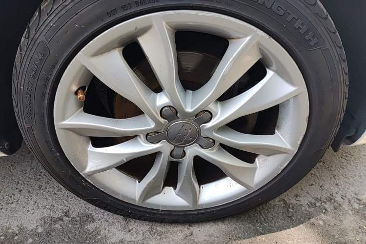 Used Audi A3 2012 Sportback 1.4T Comfort Model Right Front Wheel Hub