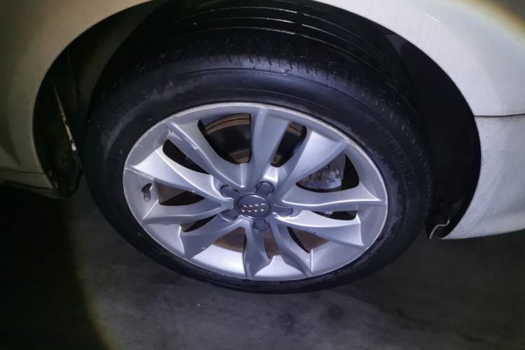 Used Audi A3 2012 Sportback 1.4T Luxury Model Right Front Wheel Hub