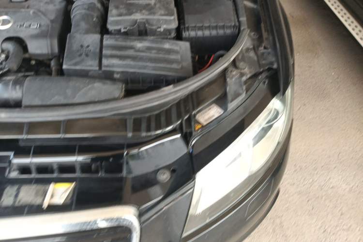 Used Audi A3 2013 Sportback 35 TFSI Luxury Model Engine Bay Left