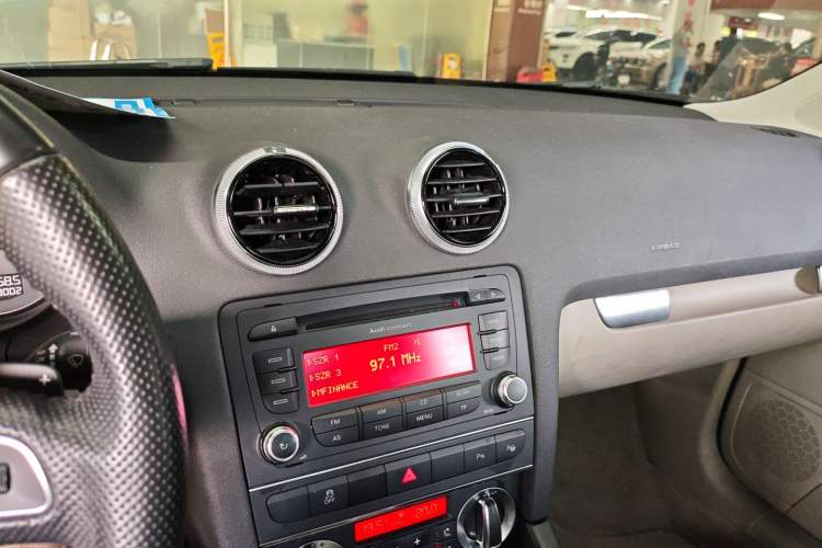 Used Audi A3 2013 Sportback 35 TFSI Luxury Model Audio And AC Panel