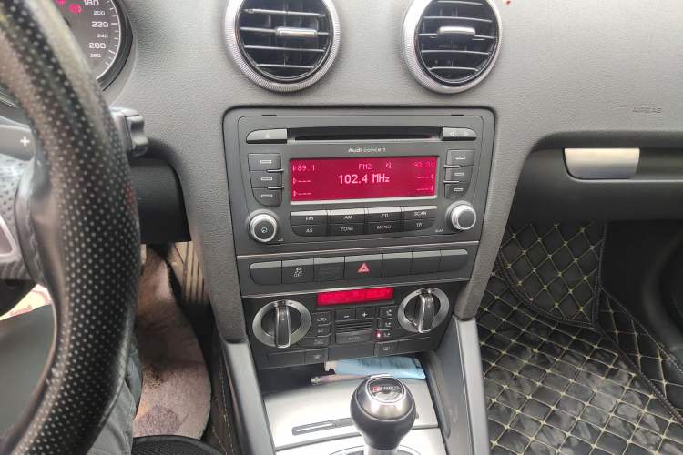 Used Audi A3 2013 Sportback 30 TFSI Comfort Model Audio And AC Panel