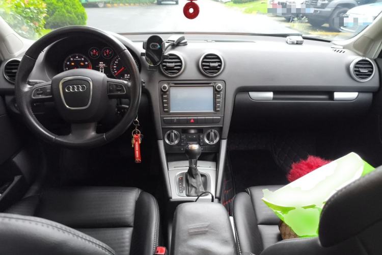 Used Audi A3 2013 Sportback 30 TFSI Comfort Model Center Console