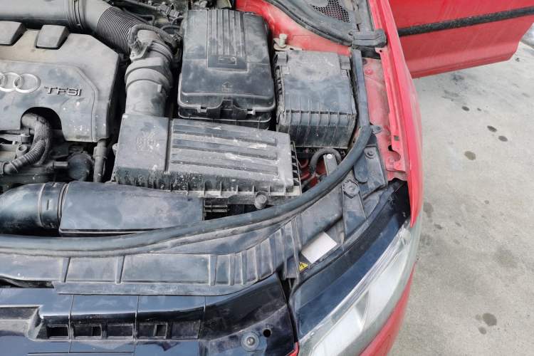 Used Audi A3 2013 Sportback 35 TFSI Prestige Edition Engine Bay Left