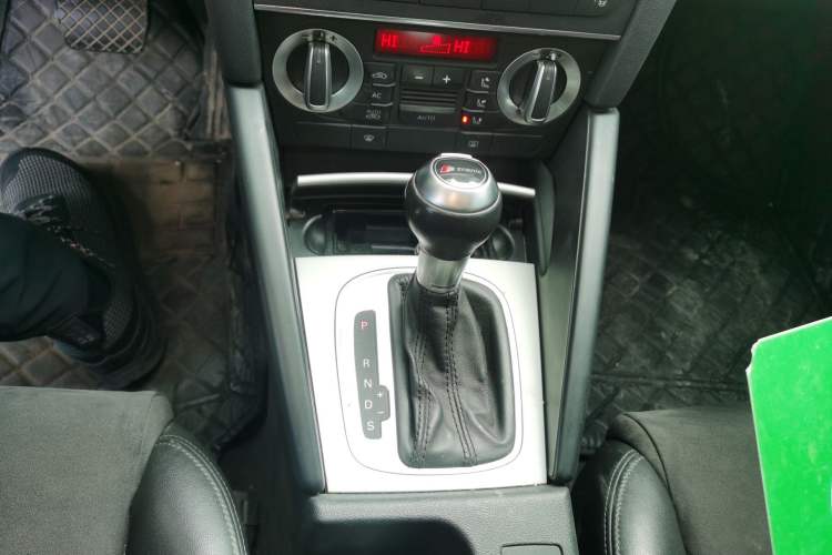 Used Audi A3 2013 Sportback 35 TFSI Prestige Edition Gear Lever