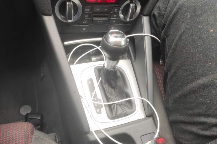 Used Audi A3 2013 Sportback 30 TFSI Comfort Model Gear Lever