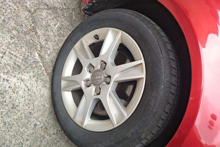 Used Audi A3 2013 Sportback 30 TFSI Technology Edition Right Front Wheel Hub
