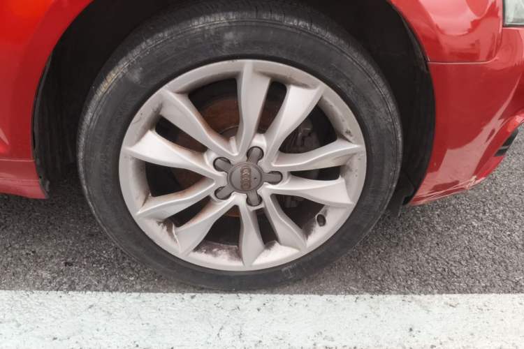 Used Audi A3 2013 Sportback 30 TFSI Comfort Model Right Front Wheel Hub