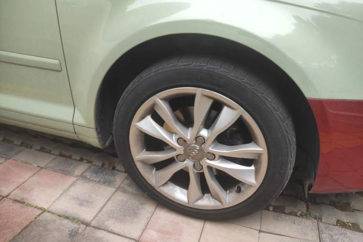 Used Audi A3 2013 Sportback 30 TFSI Comfort Model Right Front Wheel Hub