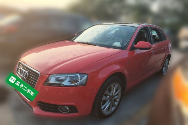 Used Audi A3 2013 Sportback 30 TFSI Comfort Model Guazi used car, China used car export, Used car for sale, Used cars, Cheapest cars for sale