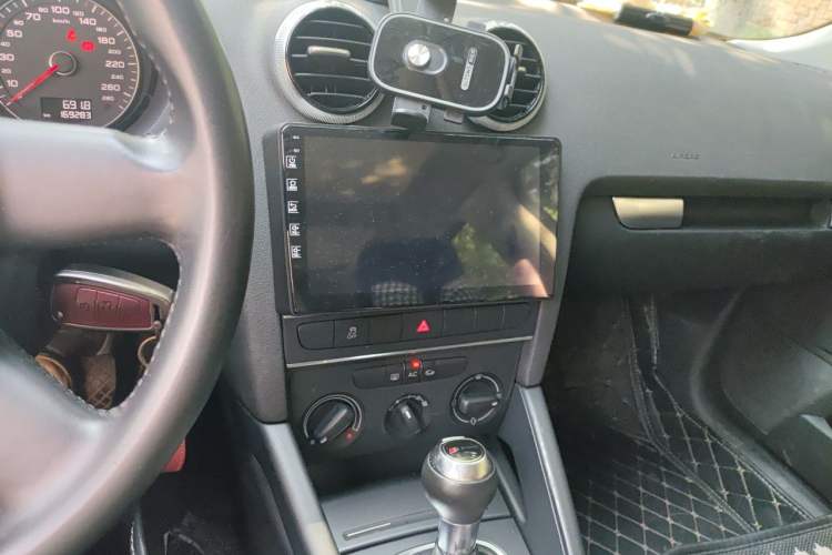 Used Audi A3 2013 Sportback 30 TFSI Technology Edition Audio And AC Panel