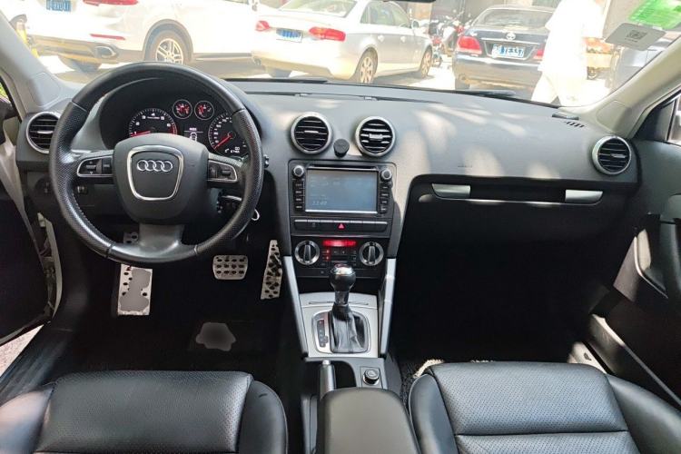 Used Audi A3 2013 Sportback 30 TFSI Comfort Model Center Console
