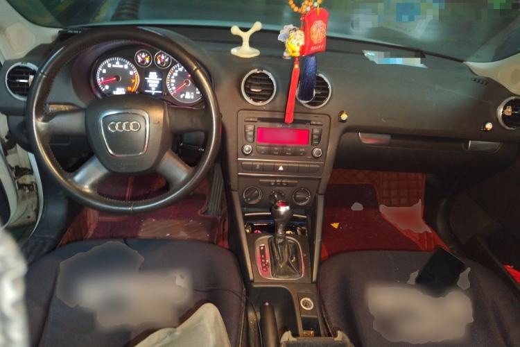 Used Audi A3 2013 Sportback 30 TFSI Technology Edition Center Console