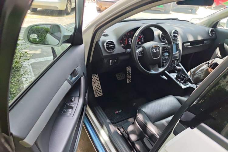 Used Audi A3 2013 Sportback 30 TFSI Comfort Model Driver Seat