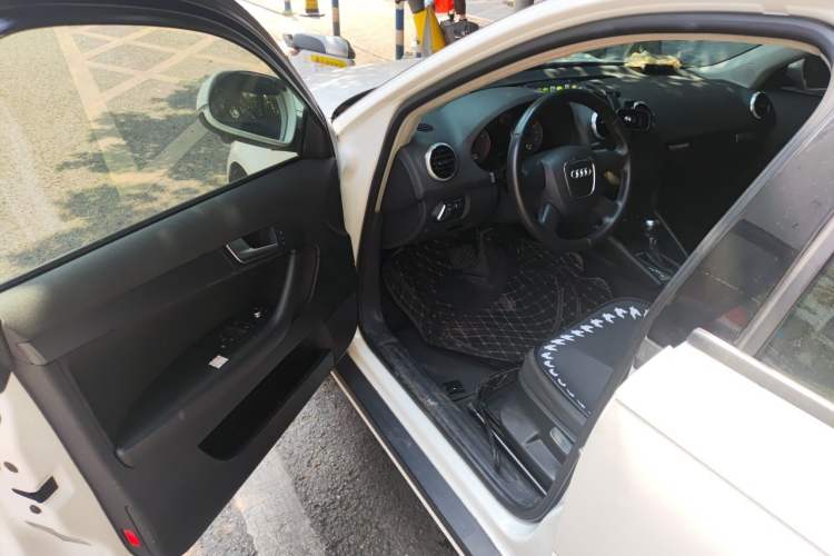 Used Audi A3 2013 Sportback 30 TFSI Technology Edition Driver Seat