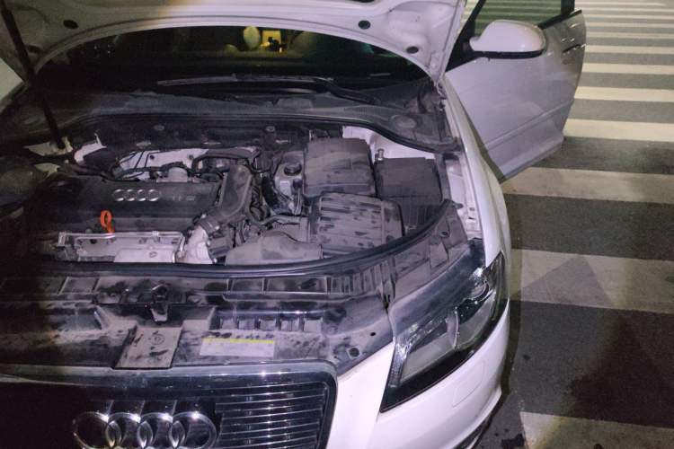 Used Audi A3 2013 Sportback 30 TFSI Luxury Model Engine Bay Left
