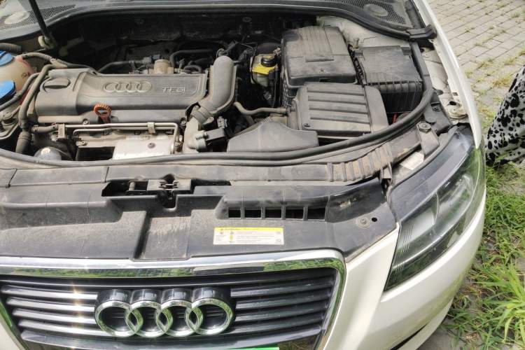 Used Audi A3 2013 Sportback 30 TFSI Technology Edition Engine Bay Left