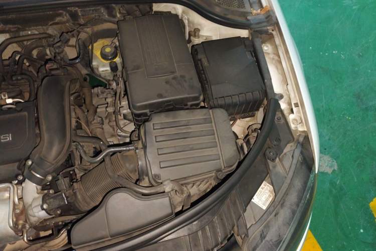 Used Audi A3 2013 Sportback 30 TFSI Technology Edition Engine Bay Left