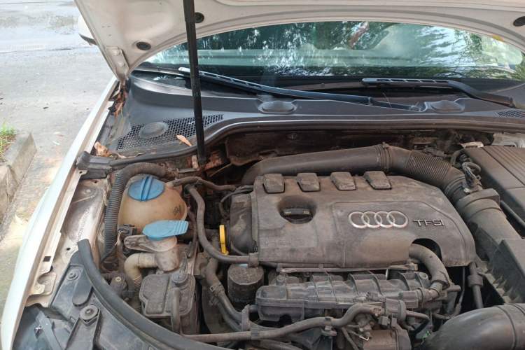 Used Audi A3 2013 Sportback 35 TFSI Luxury Model Engine Bay Right